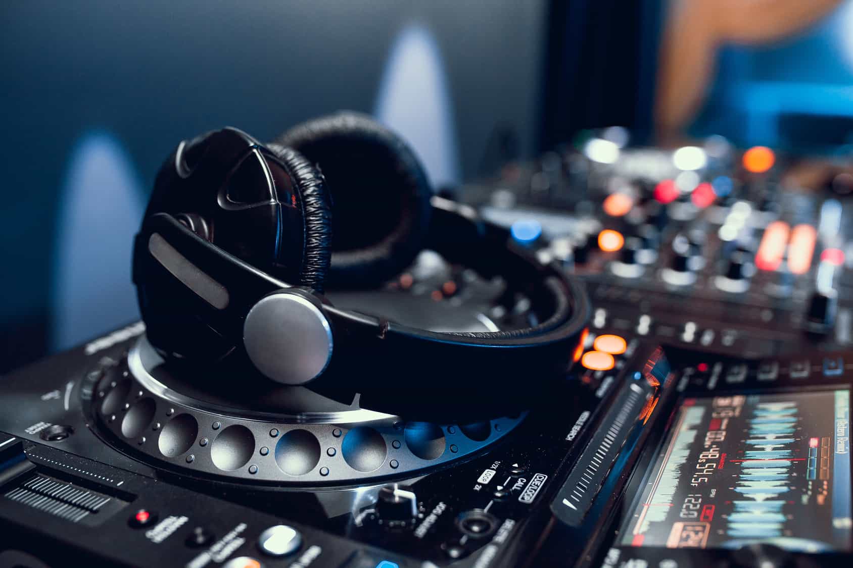 Electronic Music DJ Class | Houston